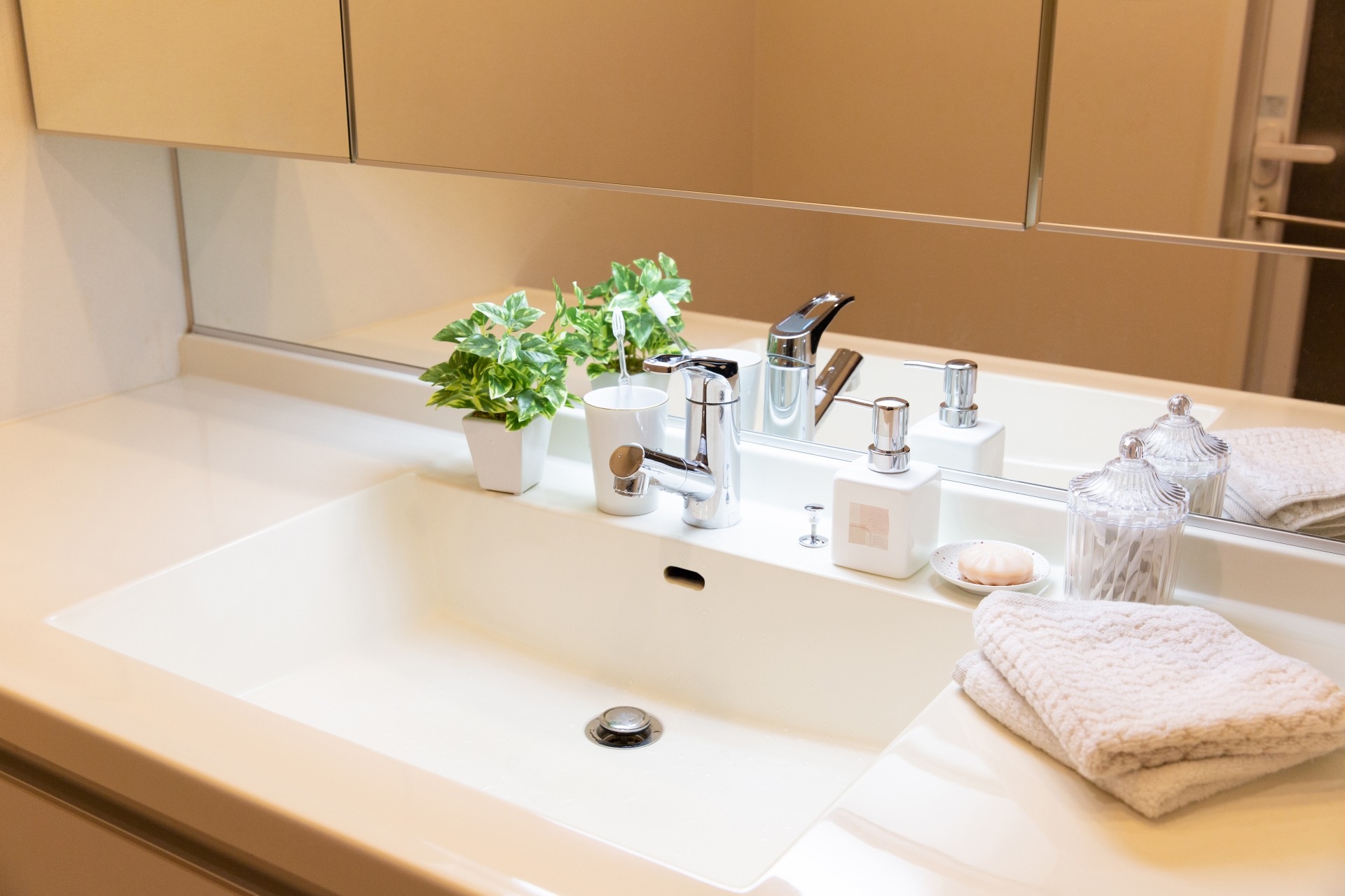 洗面台リフォームの費用相場は？タイミングや業者の選び方を徹底解説